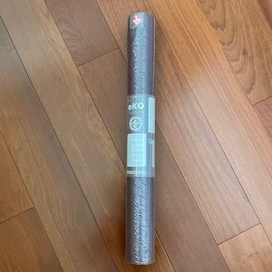 Manduka eko superlite yoga mat